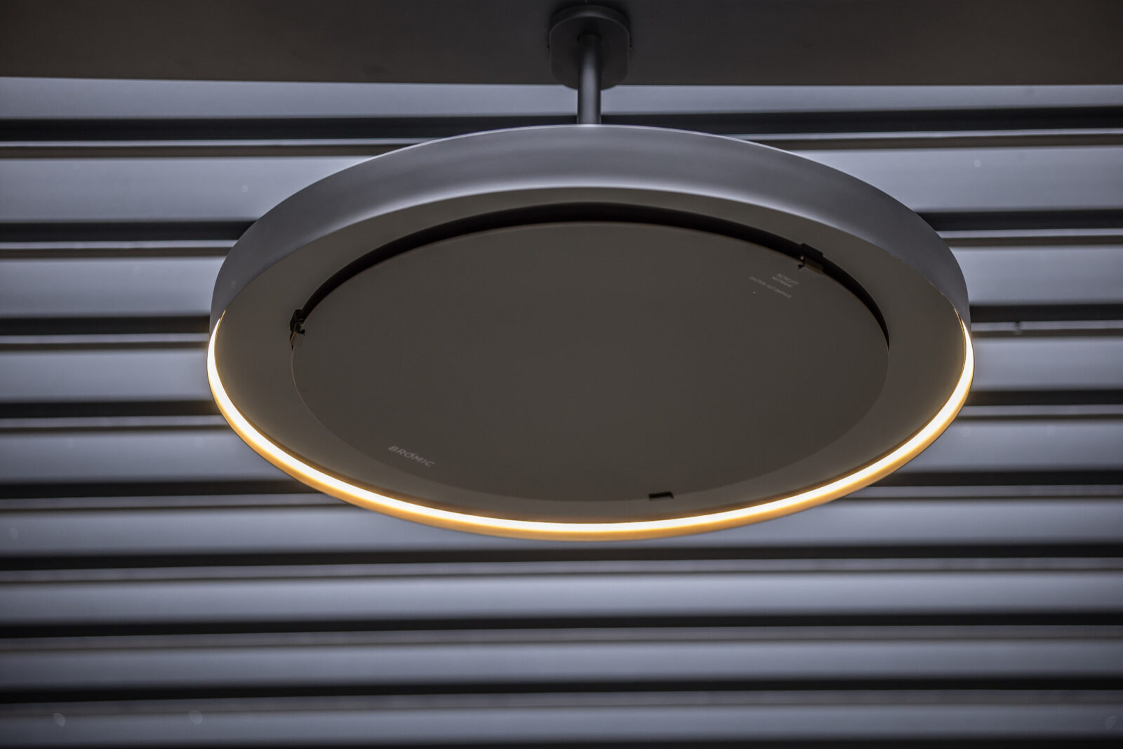 Showroom-Livium Roof Structure